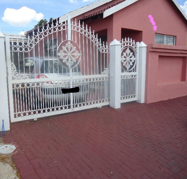 3 Bedroom Property for Sale in Mabopane Unit X Gauteng