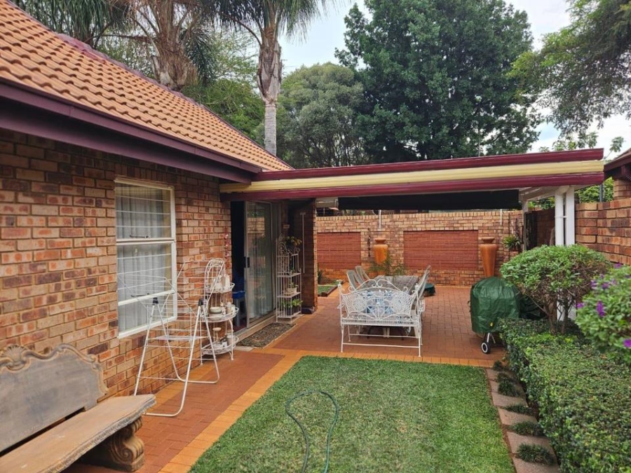 2 Bedroom Property for Sale in Montana Gauteng