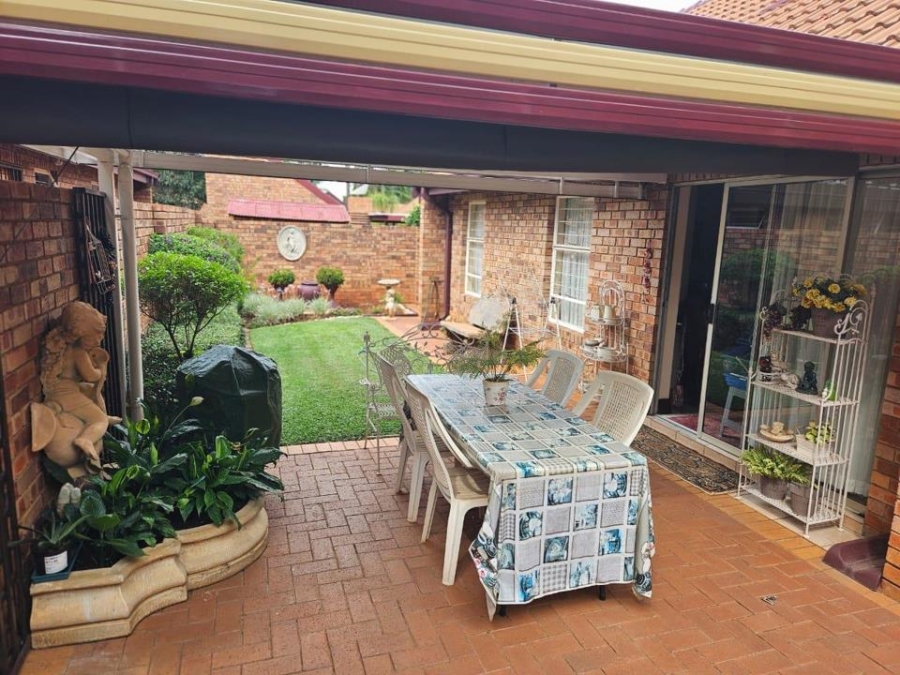 2 Bedroom Property for Sale in Montana Gauteng