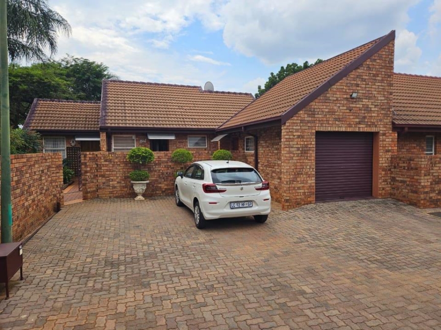 2 Bedroom Property for Sale in Montana Gauteng