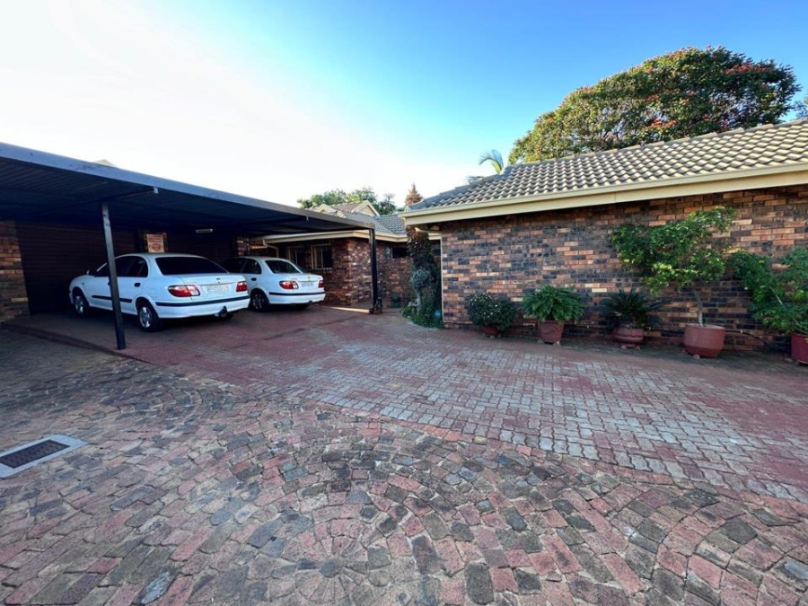 3 Bedroom Property for Sale in Theresa Park Gauteng