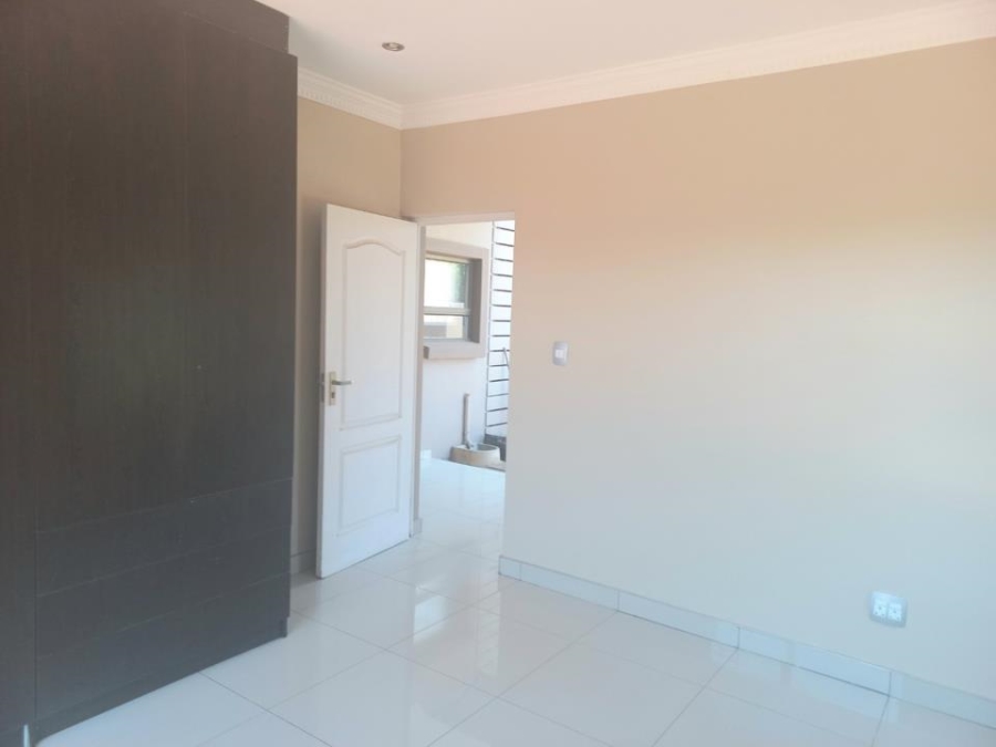 6 Bedroom Property for Sale in Savannah Country Estate Gauteng