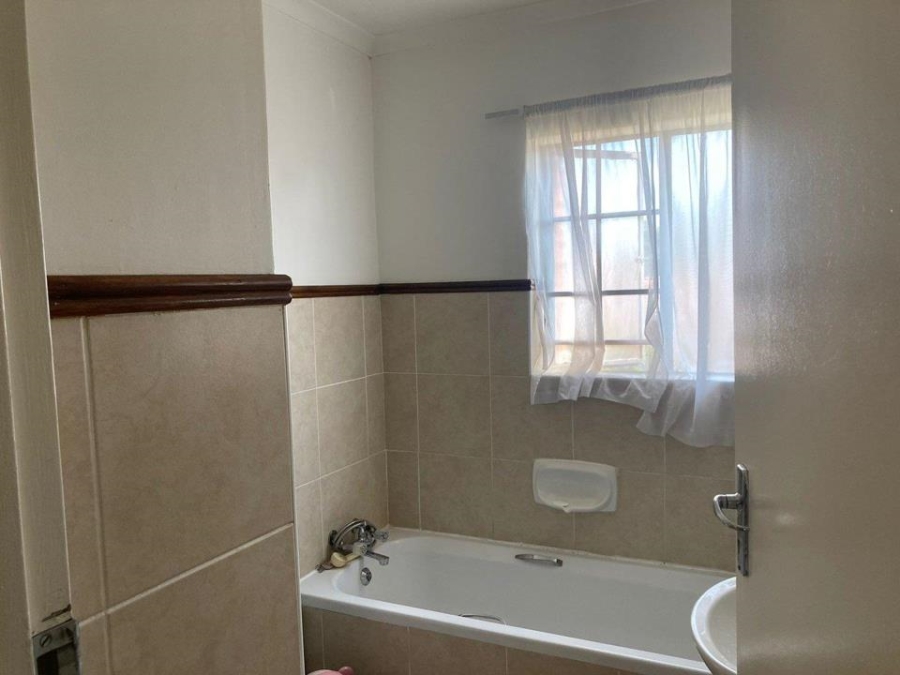 2 Bedroom Property for Sale in Equestria Gauteng