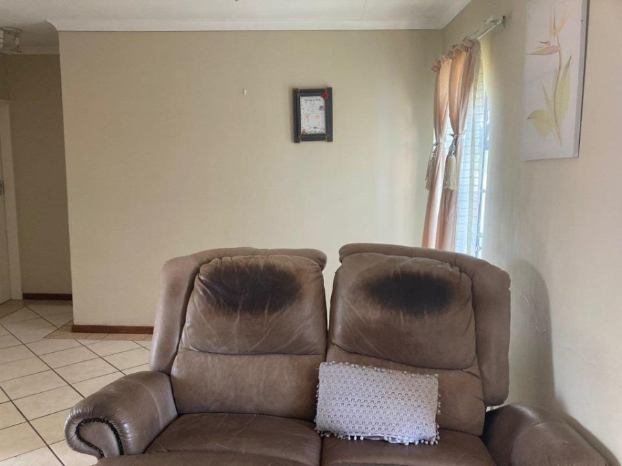 2 Bedroom Property for Sale in Equestria Gauteng