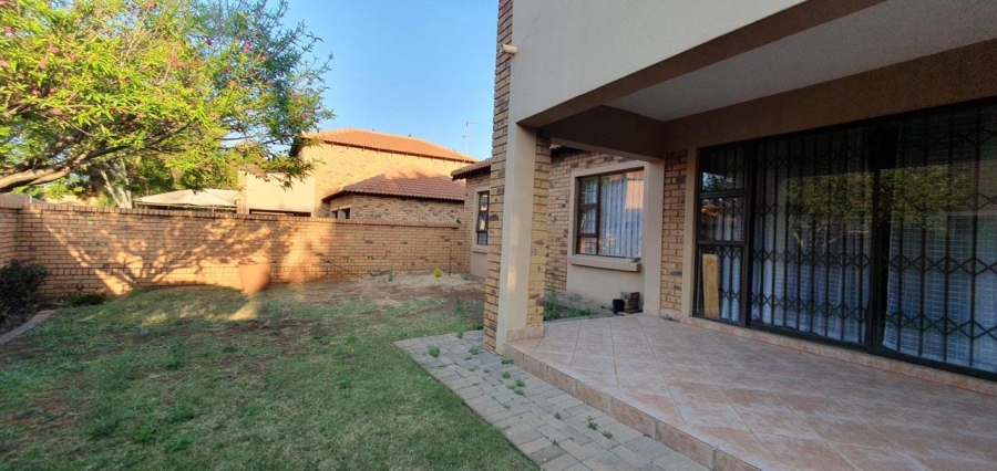 3 Bedroom Property for Sale in Willow Acres Ext 7 Gauteng