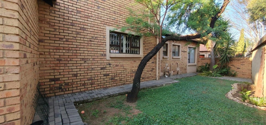 3 Bedroom Property for Sale in Willow Acres Ext 7 Gauteng