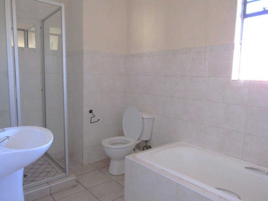 2 Bedroom Property for Sale in Halfway Gardens Gauteng