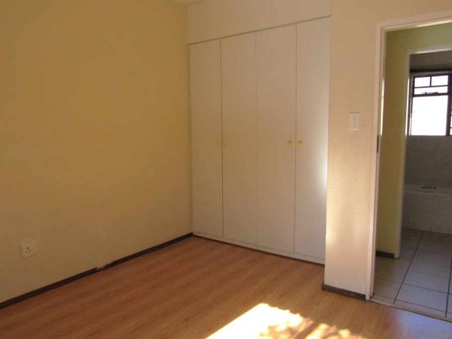 2 Bedroom Property for Sale in Halfway Gardens Gauteng