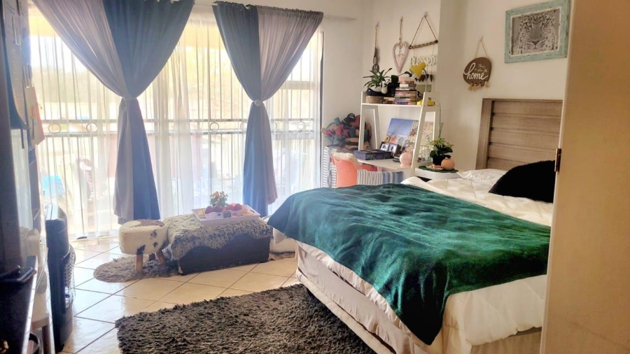 0 Bedroom Property for Sale in Oukraal Estate Gauteng