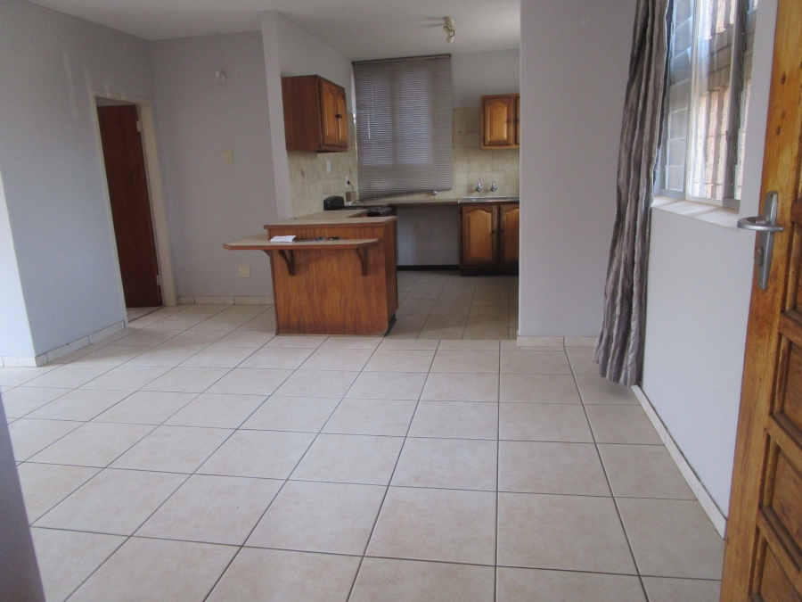 1 Bedroom Property for Sale in Zwartkop Gauteng