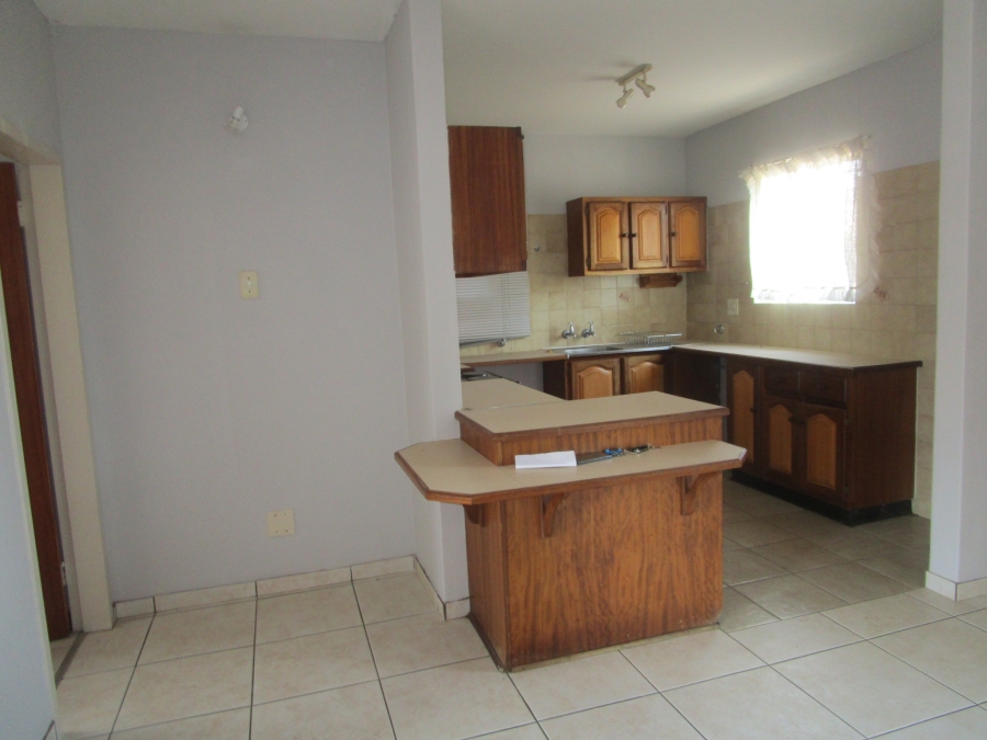 1 Bedroom Property for Sale in Zwartkop Gauteng