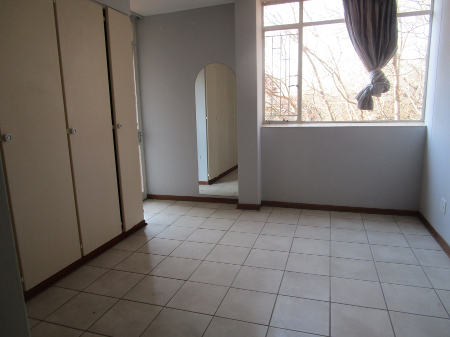 1 Bedroom Property for Sale in Zwartkop Gauteng