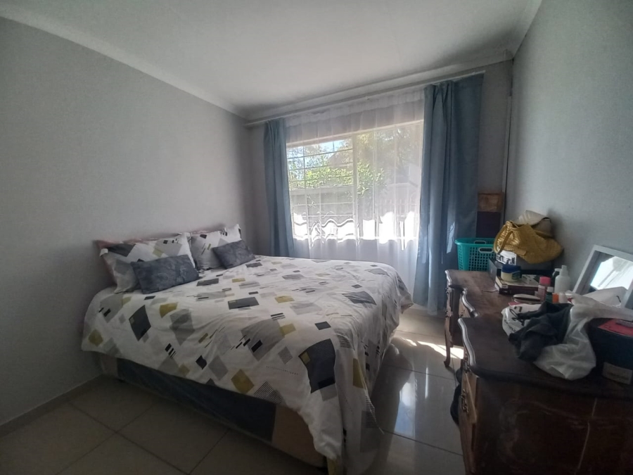 To Let 3 Bedroom Property for Rent in Rembrandt Park Gauteng