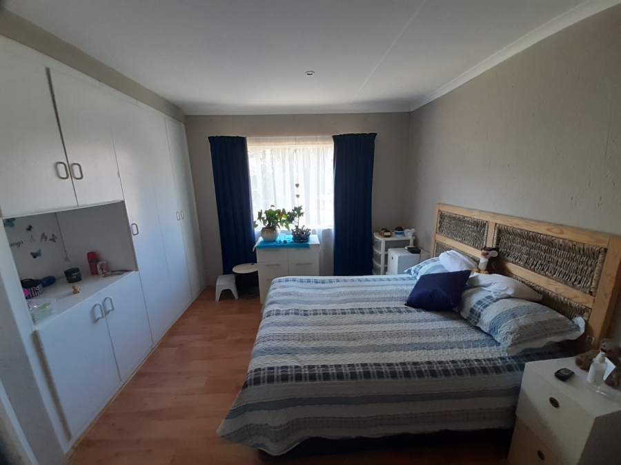 2 Bedroom Property for Sale in Allens Nek Gauteng