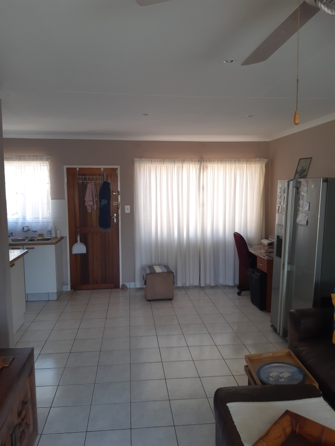 2 Bedroom Property for Sale in Allens Nek Gauteng