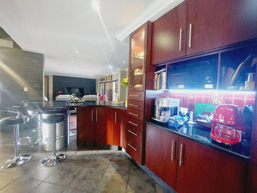 4 Bedroom Property for Sale in Willow Acres Gauteng