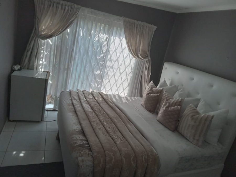 To Let 0 Bedroom Property for Rent in Birch Acres Gauteng