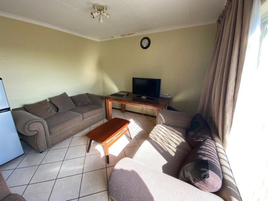 To Let 1 Bedroom Property for Rent in Willowbrook Gauteng