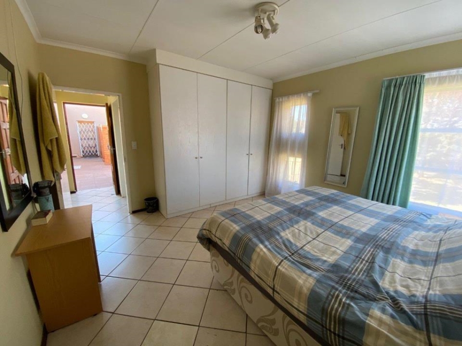 To Let 1 Bedroom Property for Rent in Willowbrook Gauteng