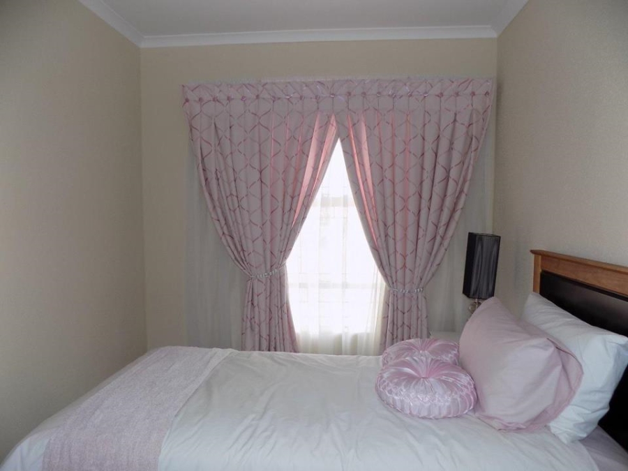 3 Bedroom Property for Sale in Sky City Gauteng