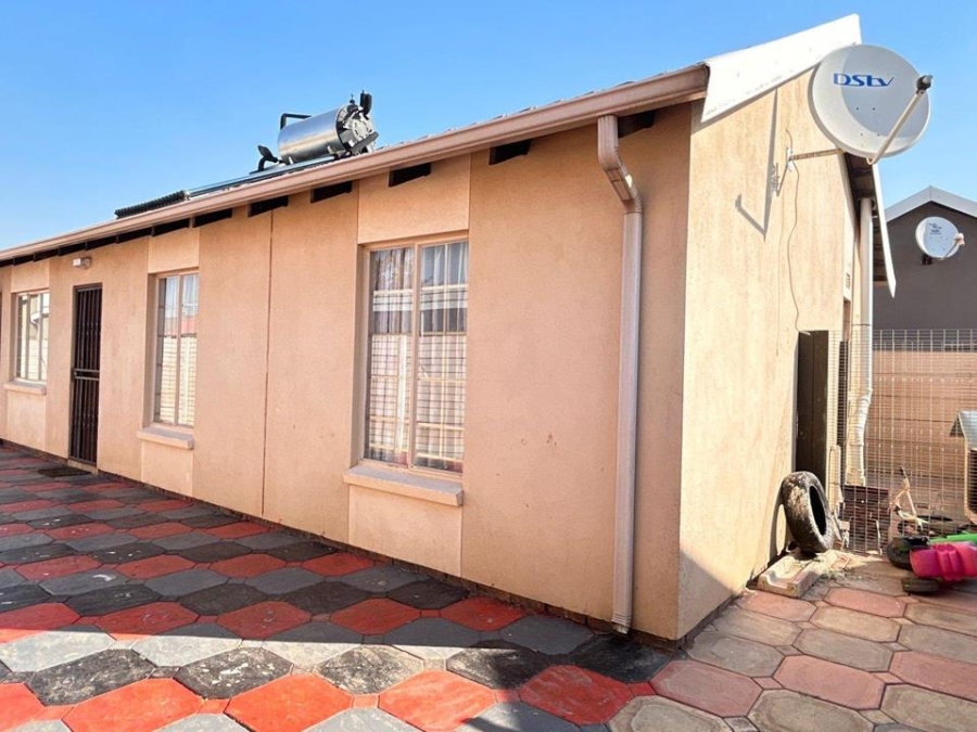 3 Bedroom Property for Sale in Sky City Gauteng