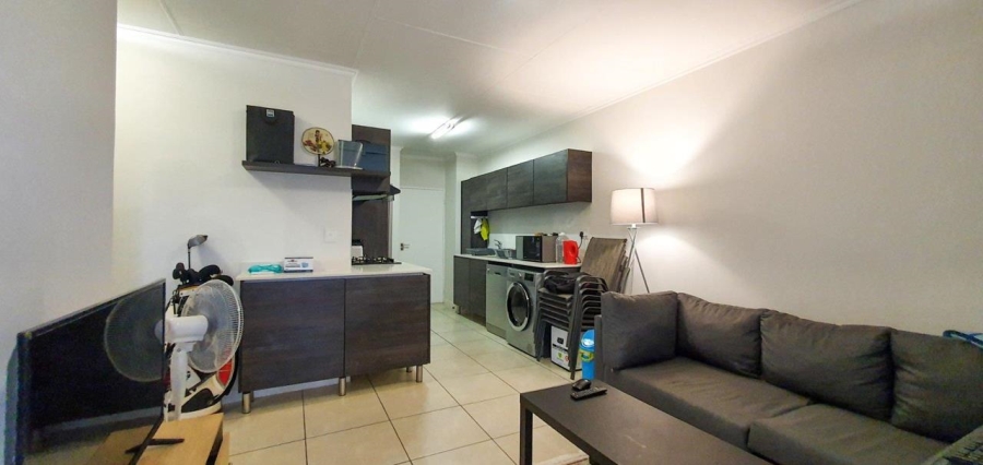 1 Bedroom Property for Sale in Equestria Gauteng