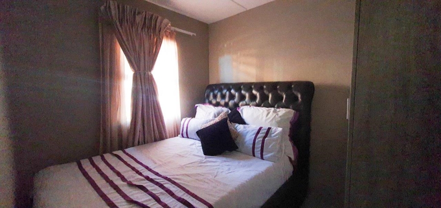 2 Bedroom Property for Sale in La Montagne Gauteng