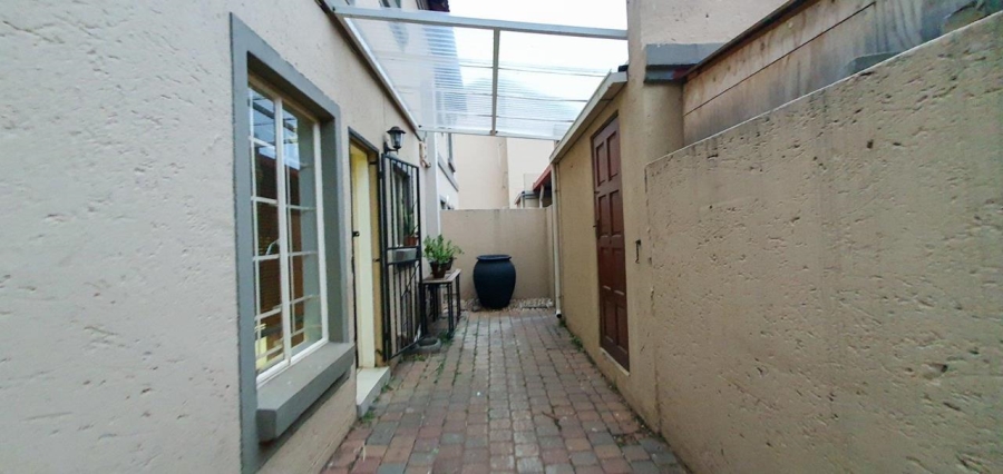 2 Bedroom Property for Sale in Willow Park Manor Gauteng