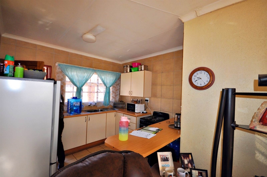 2 Bedroom Property for Sale in Toekomsrus Gauteng