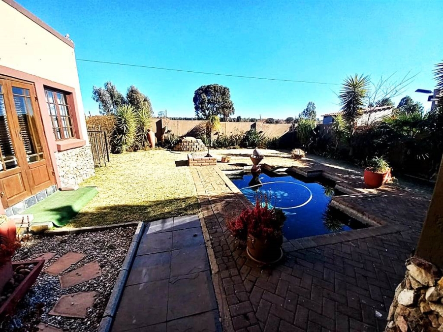 3 Bedroom Property for Sale in Eike Park Gauteng