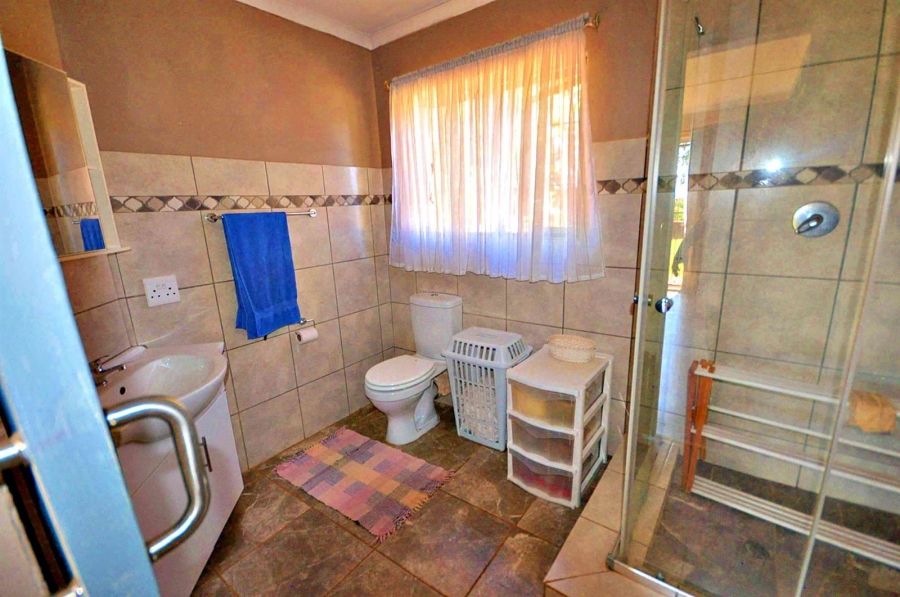 6 Bedroom Property for Sale in Aureus Gauteng