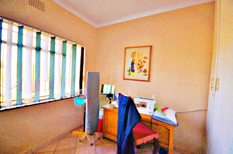 3 Bedroom Property for Sale in Breaunanda Gauteng