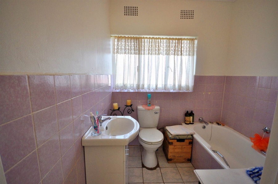 3 Bedroom Property for Sale in Breaunanda Gauteng