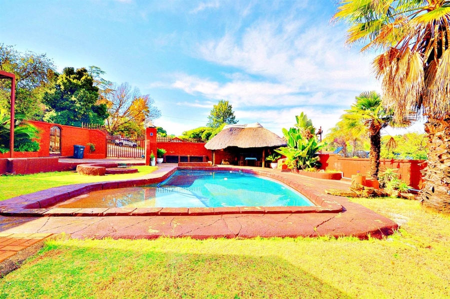 3 Bedroom Property for Sale in Breaunanda Gauteng