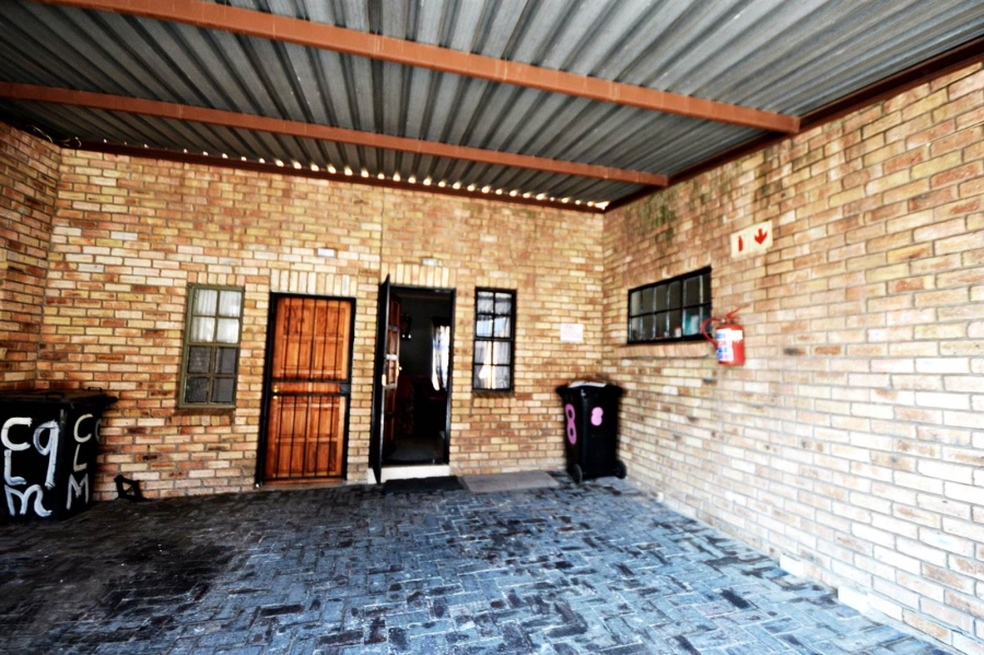 2 Bedroom Property for Sale in Eike Park Gauteng