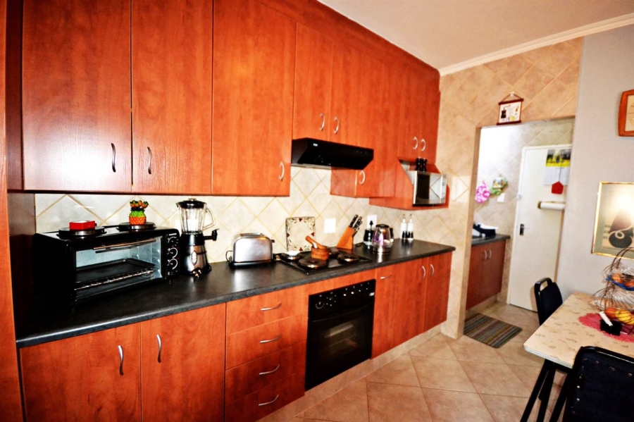 2 Bedroom Property for Sale in Eike Park Gauteng