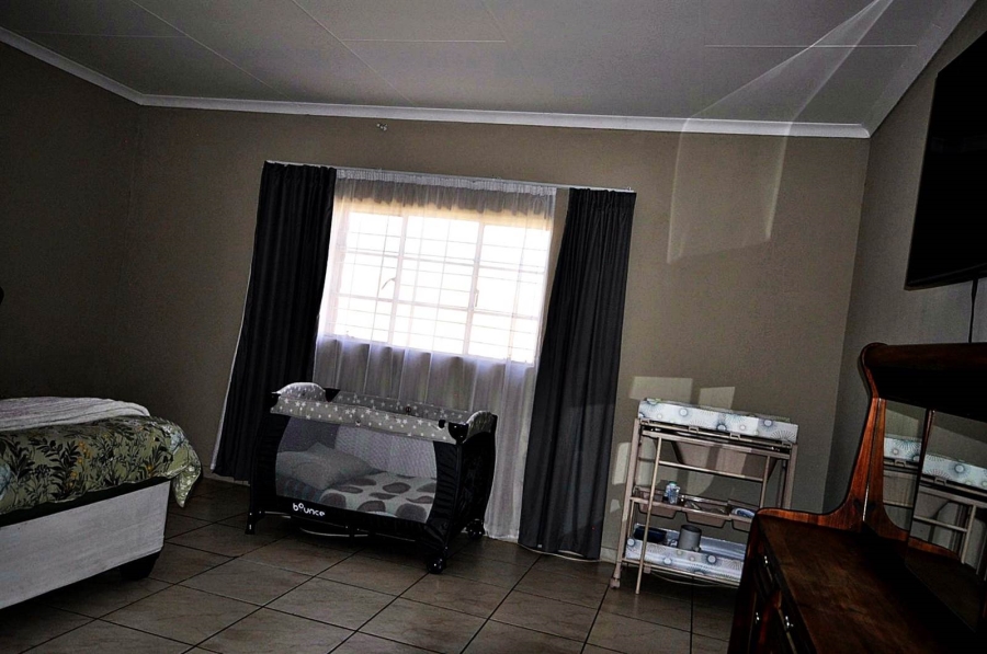 9 Bedroom Property for Sale in Randfontein South Gauteng