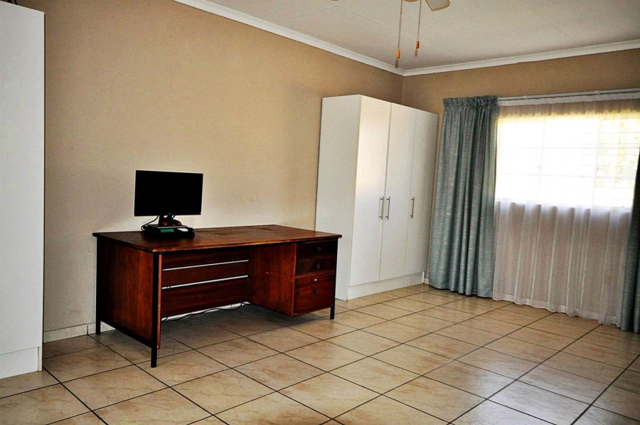 9 Bedroom Property for Sale in Randfontein South Gauteng