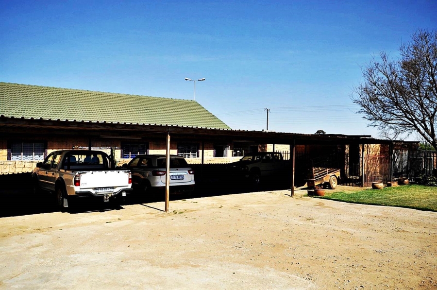 9 Bedroom Property for Sale in Randfontein South Gauteng