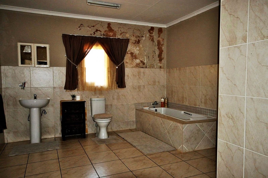 9 Bedroom Property for Sale in Randfontein South Gauteng