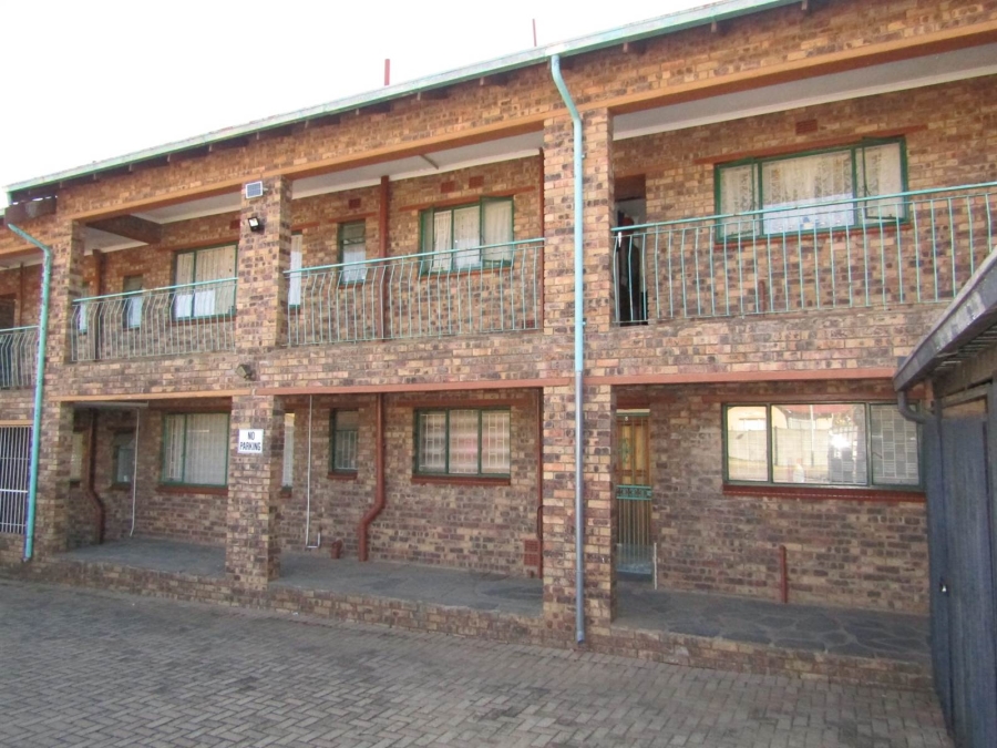 2 Bedroom Property for Sale in Lewisham Gauteng