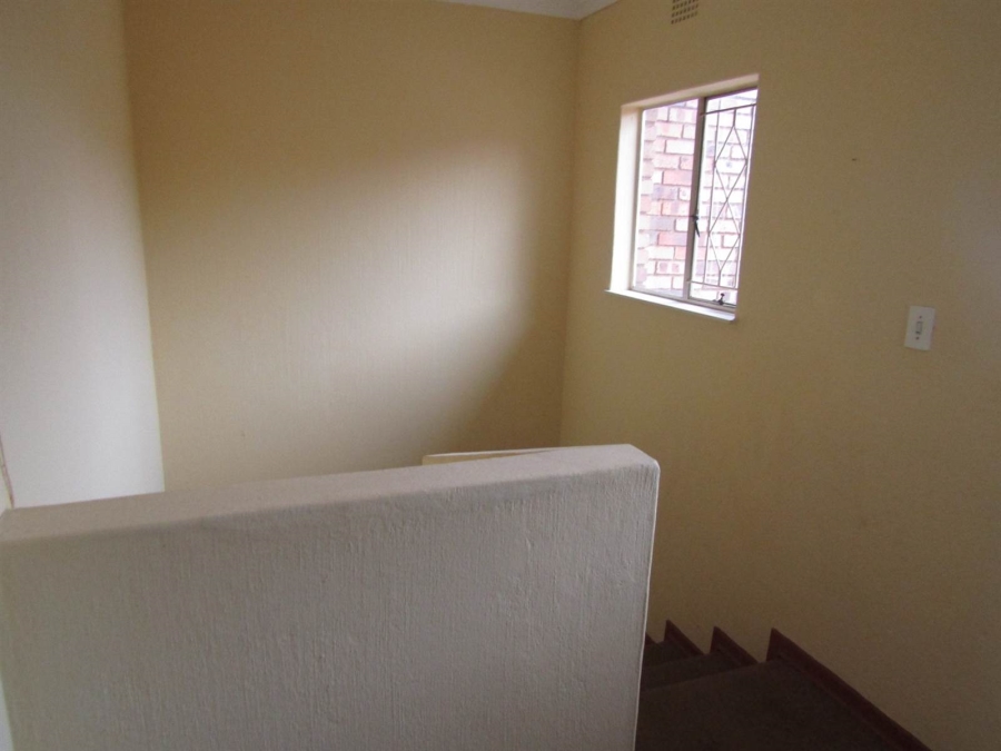 2 Bedroom Property for Sale in Lindhaven Gauteng