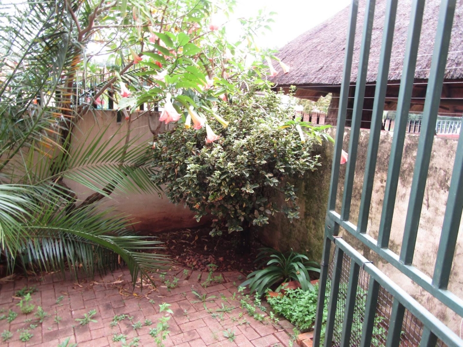 2 Bedroom Property for Sale in Lindhaven Gauteng