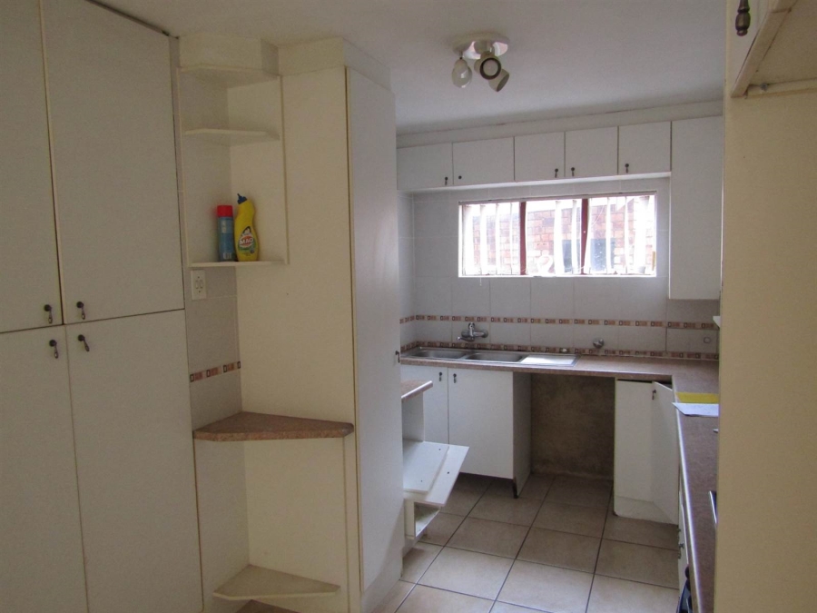 2 Bedroom Property for Sale in Lindhaven Gauteng