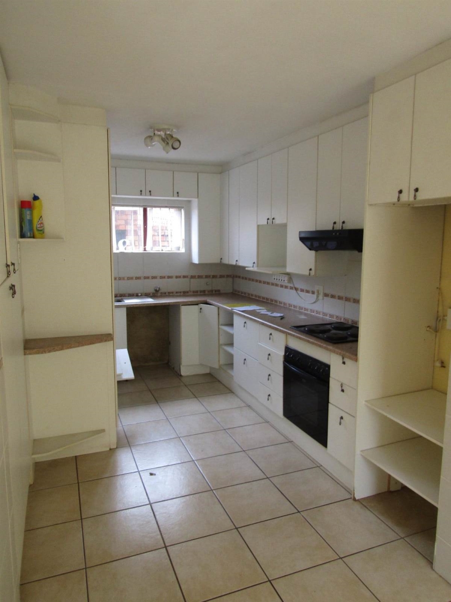 2 Bedroom Property for Sale in Lindhaven Gauteng