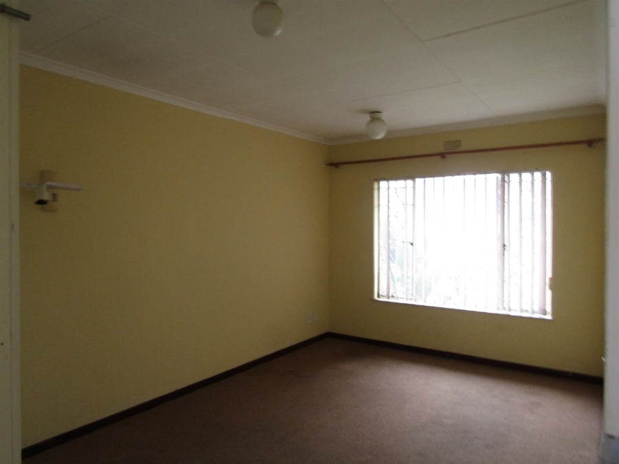 2 Bedroom Property for Sale in Lindhaven Gauteng