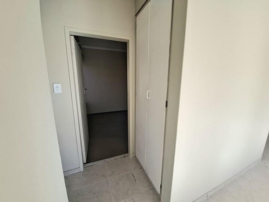 2 Bedroom Property for Sale in Claremont Gauteng