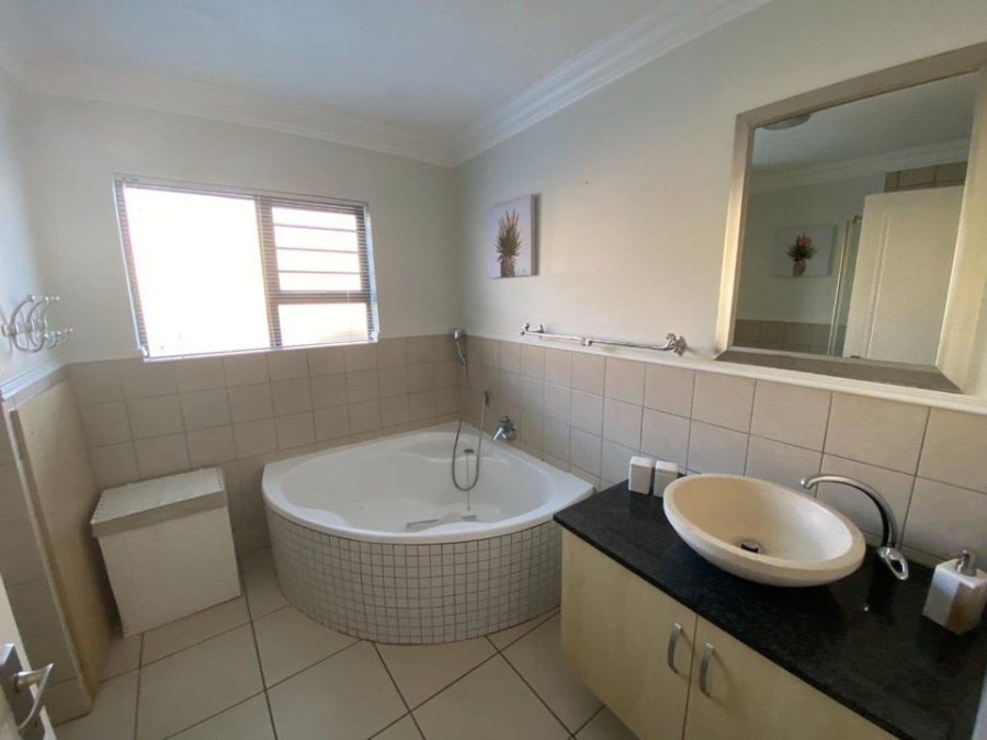 To Let 1 Bedroom Property for Rent in Brooklyn Gauteng