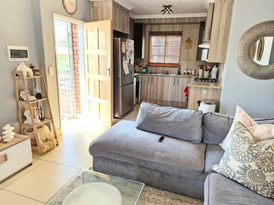 2 Bedroom Property for Sale in Booysens Gauteng