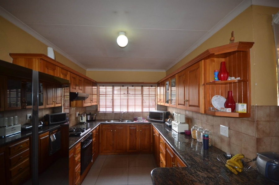 3 Bedroom Property for Sale in Eike Park Gauteng